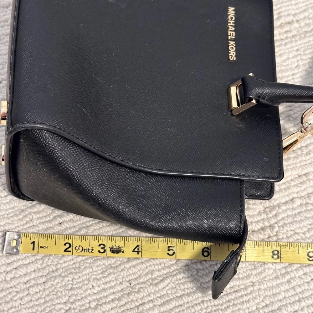 MICHAEL KORS Selma Women’s Black Satchel Crossbody Saffiano Leather Elegant